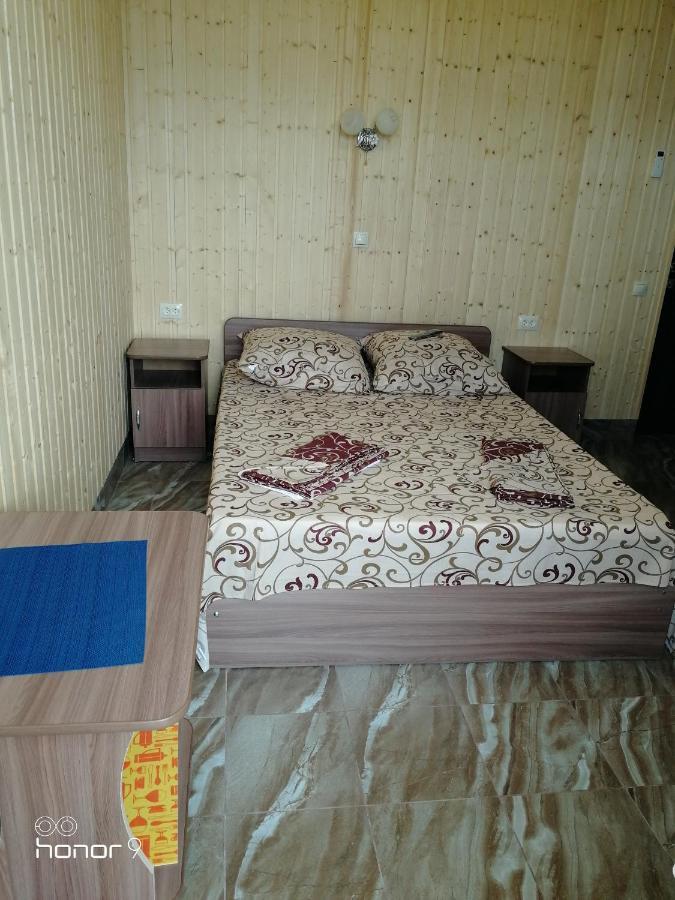 גגרה Orhidea Guest House מראה חיצוני תמונה
